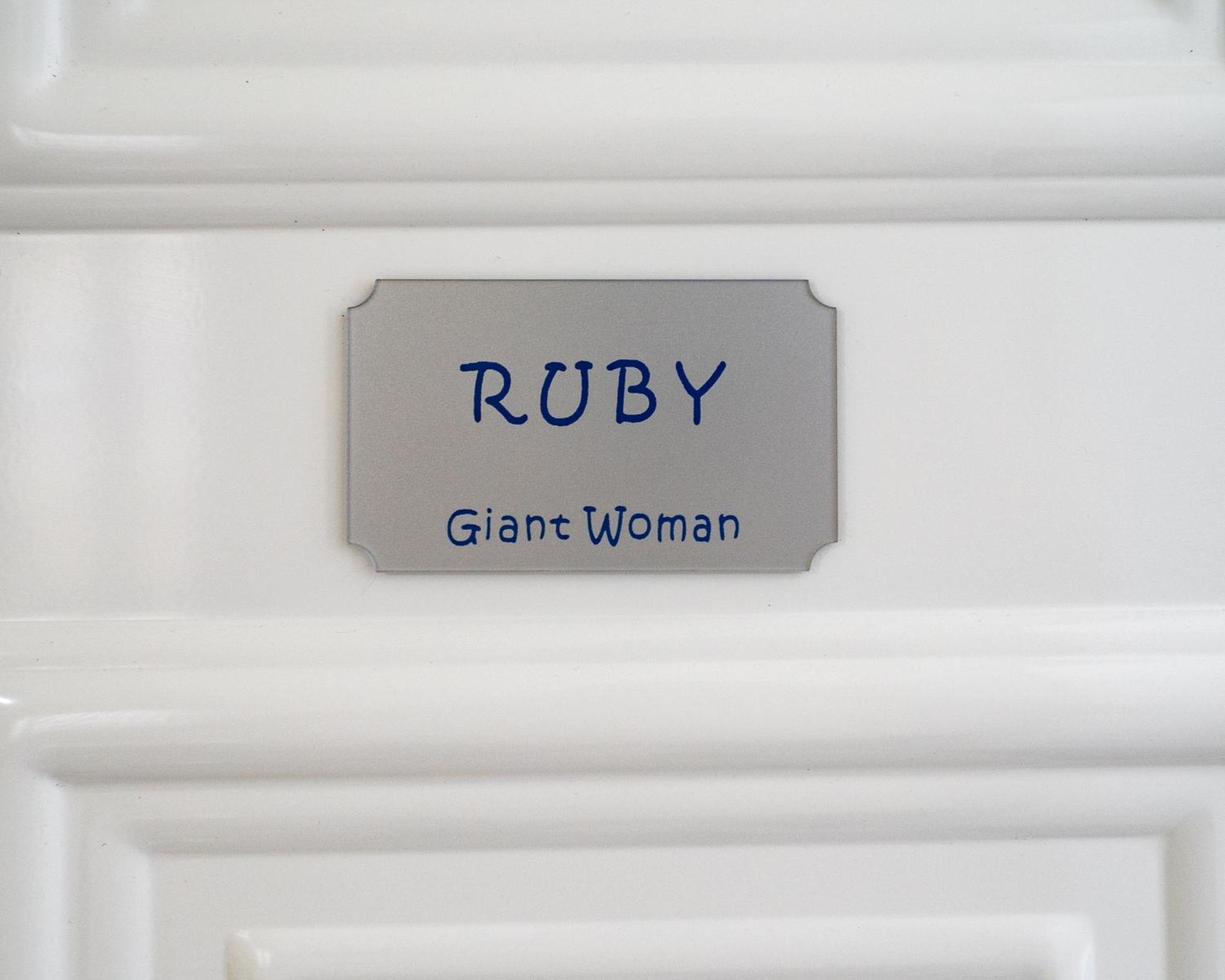 דירות Tsoútsouros Giant Woman מראה חיצוני תמונה